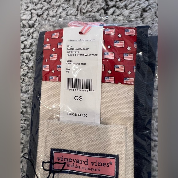 Vineyard vines flag and stars wine tote - Picture 3 of 6